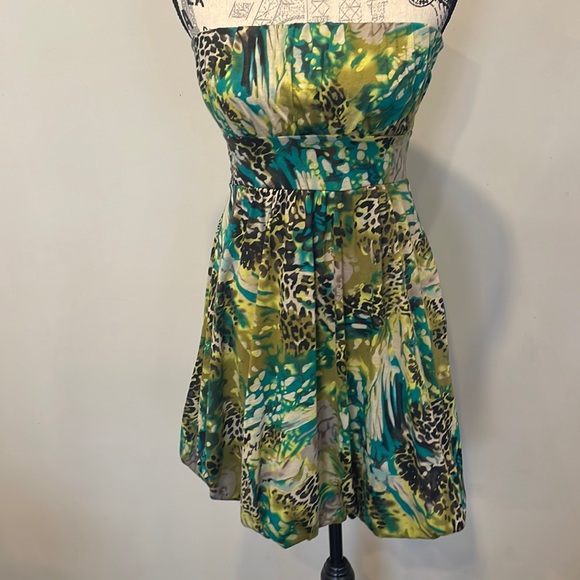 BEAUTIFUL PRINT STRAPLESS DRESS - Picture 2 of 7
